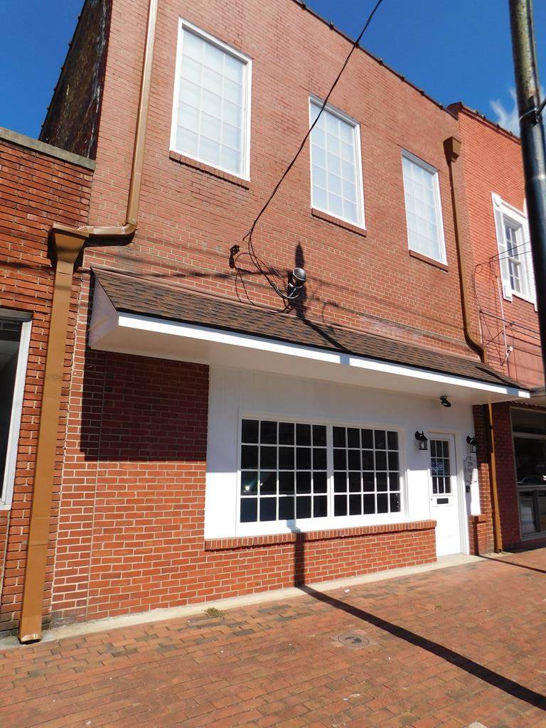 217 Walnut St - Photo 1