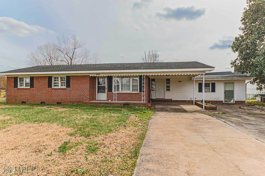 313 Friendly Drive - Photo 1