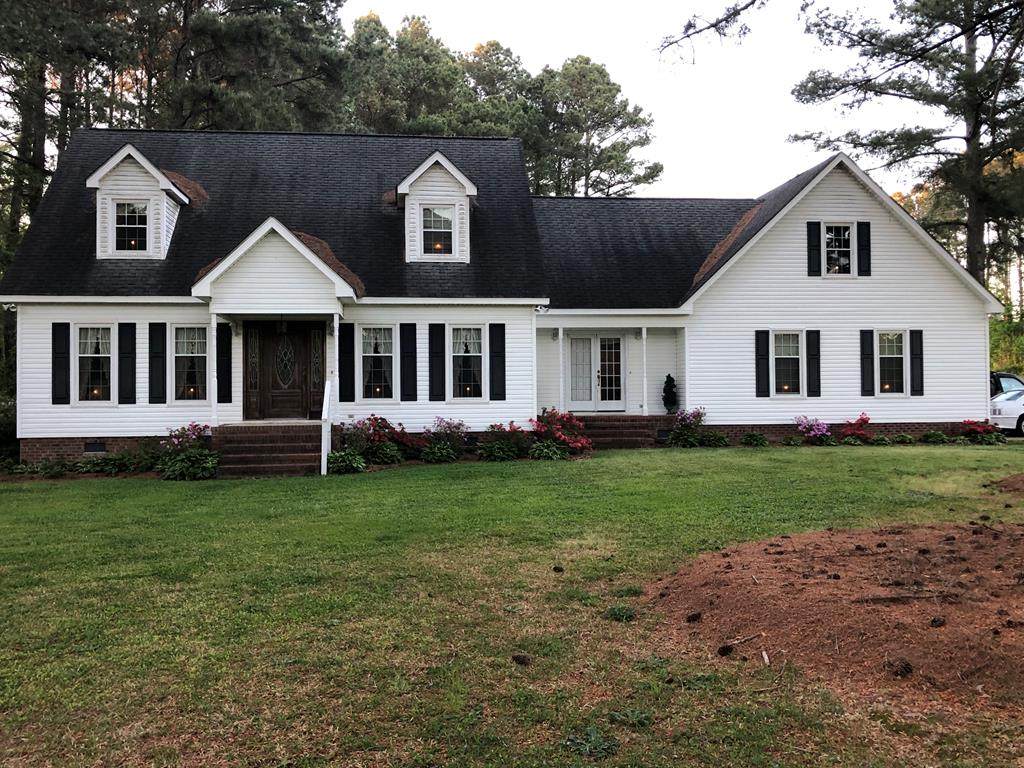 124 Susan Circle - Photo 1
