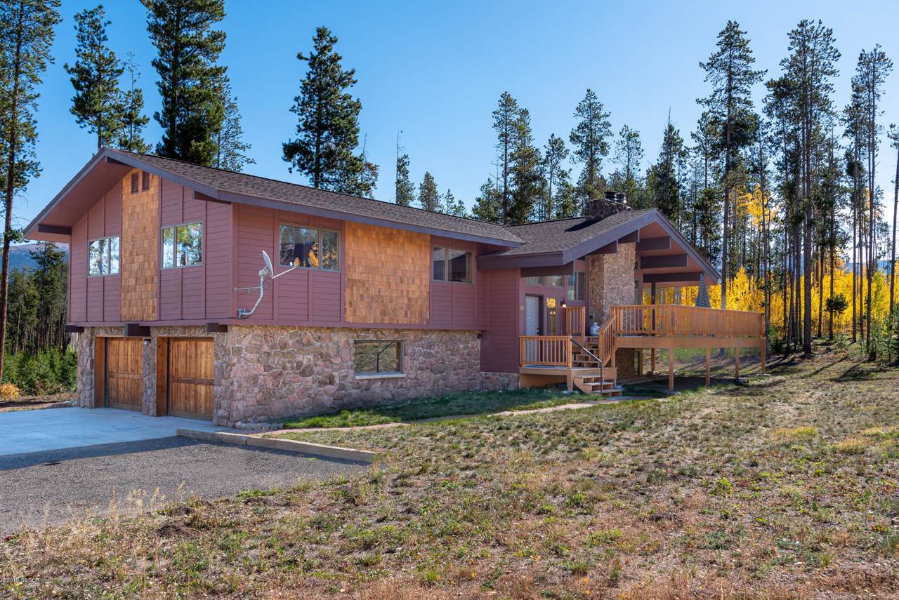682 Forest - Photo 1