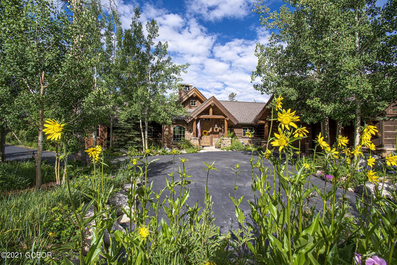 515 Pioneer Trail - Photo 1