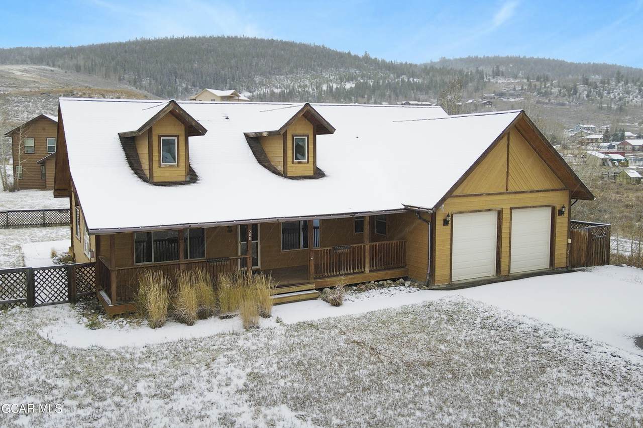 508 Moffat - Photo 1