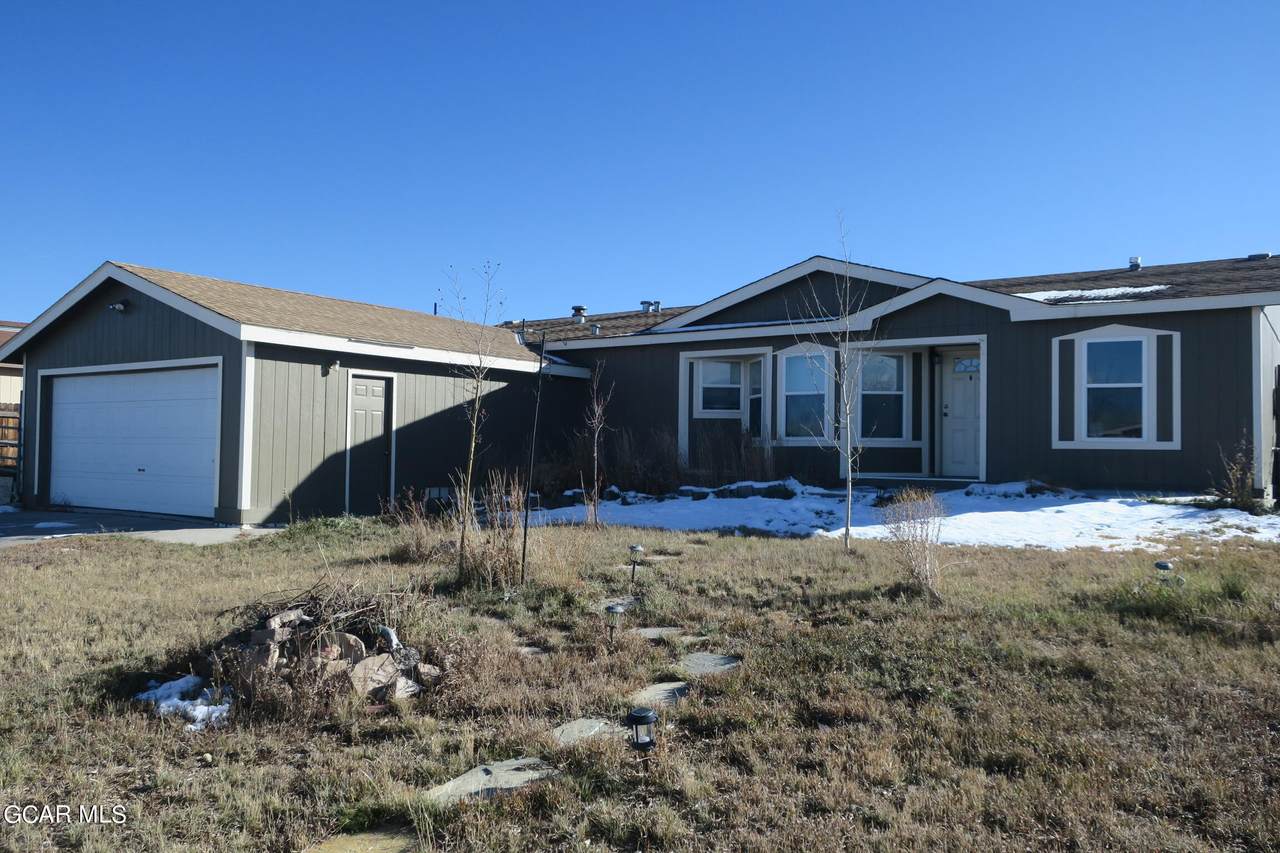 260 Vista Avenue - Photo 1