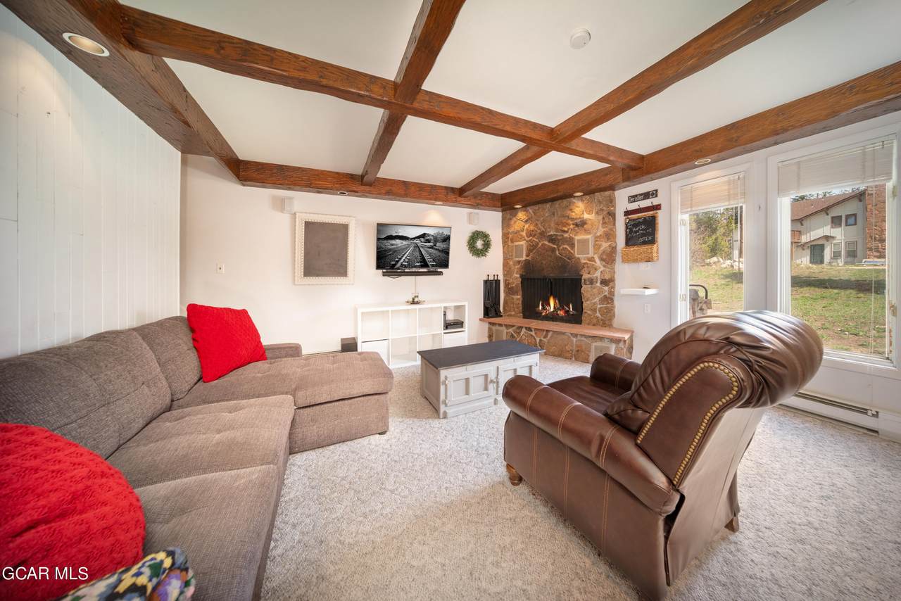 90 Hideaway - Photo 1
