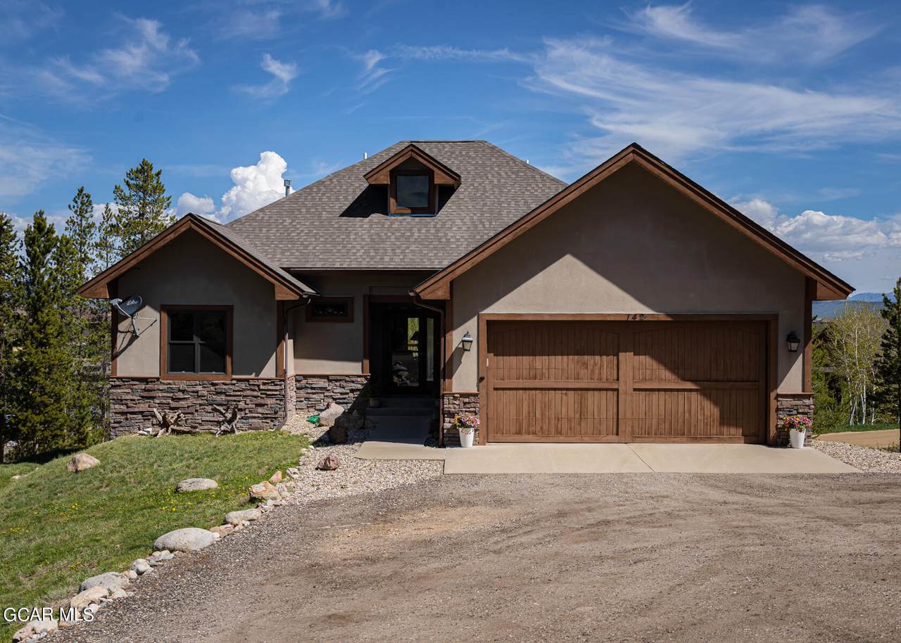 142 Chipmunk Drive - Photo 1