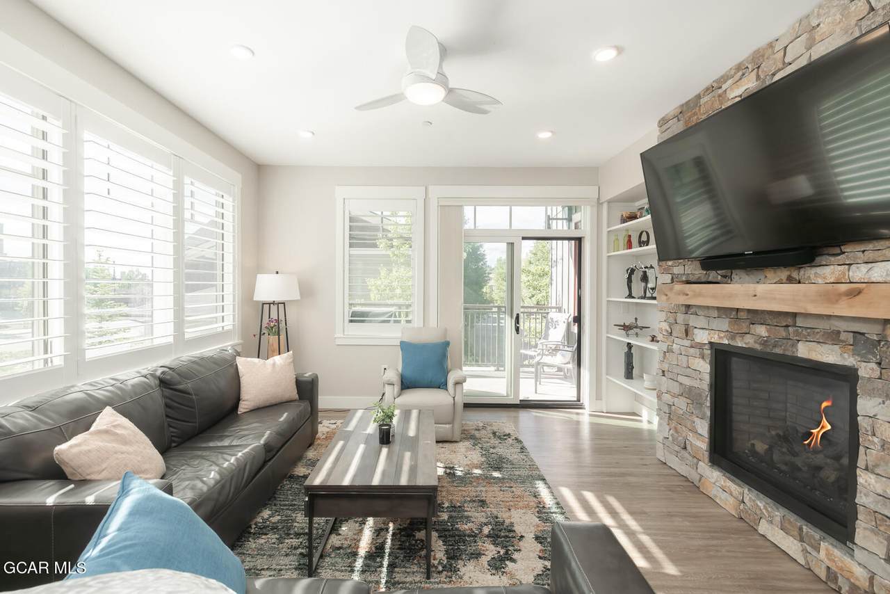 400 Baker Drive - Photo 1