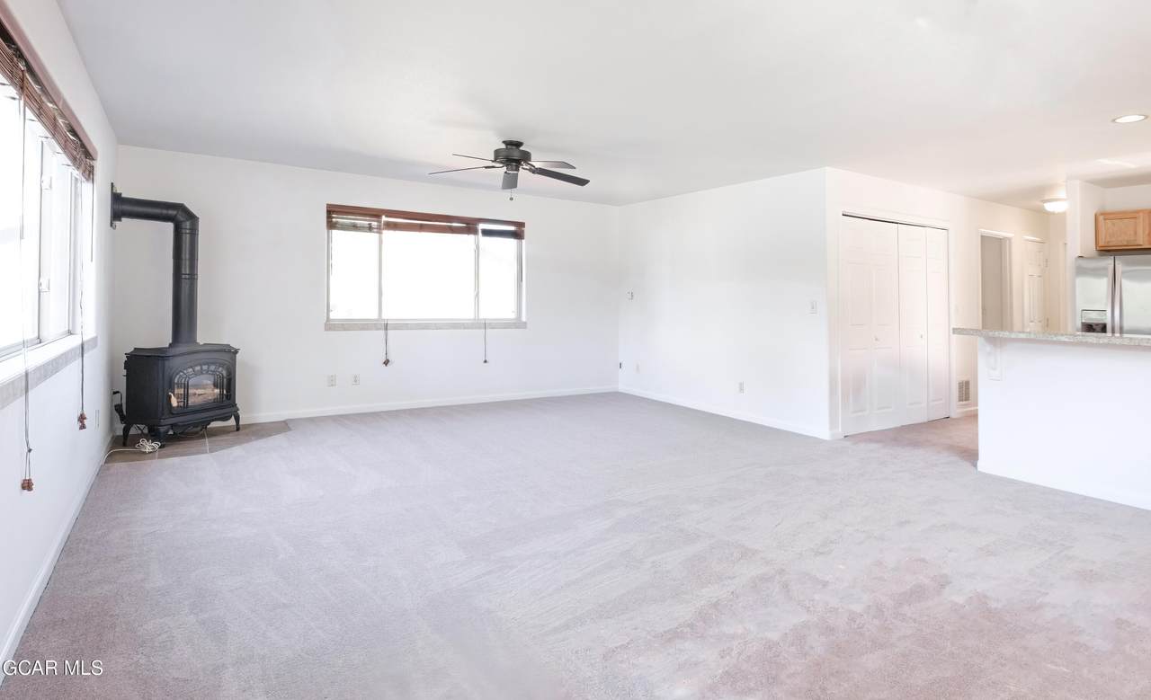 614 Wapiti Drive - Photo 1