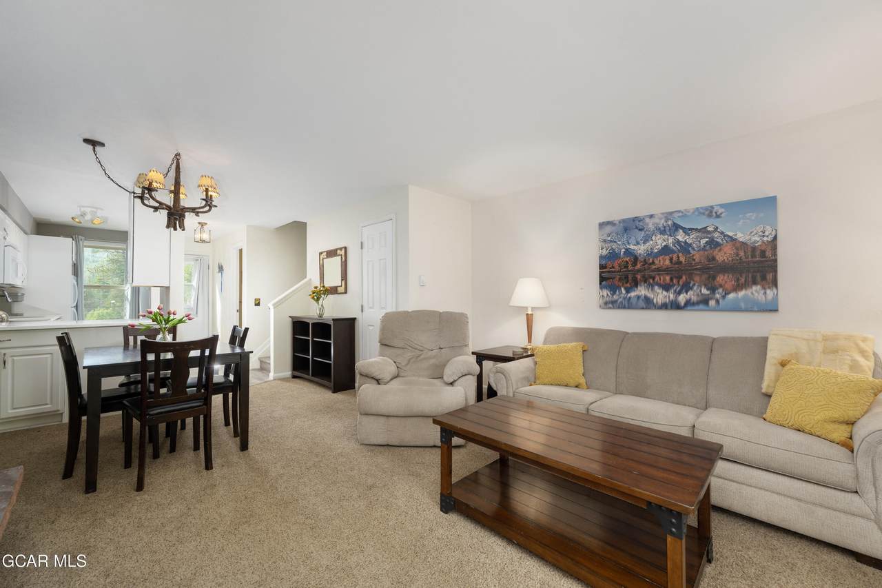169 Van Anderson - Photo 1