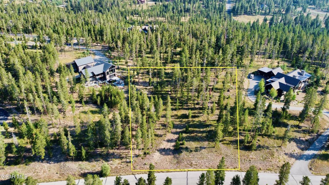 340 Columbine Lane - Photo 1