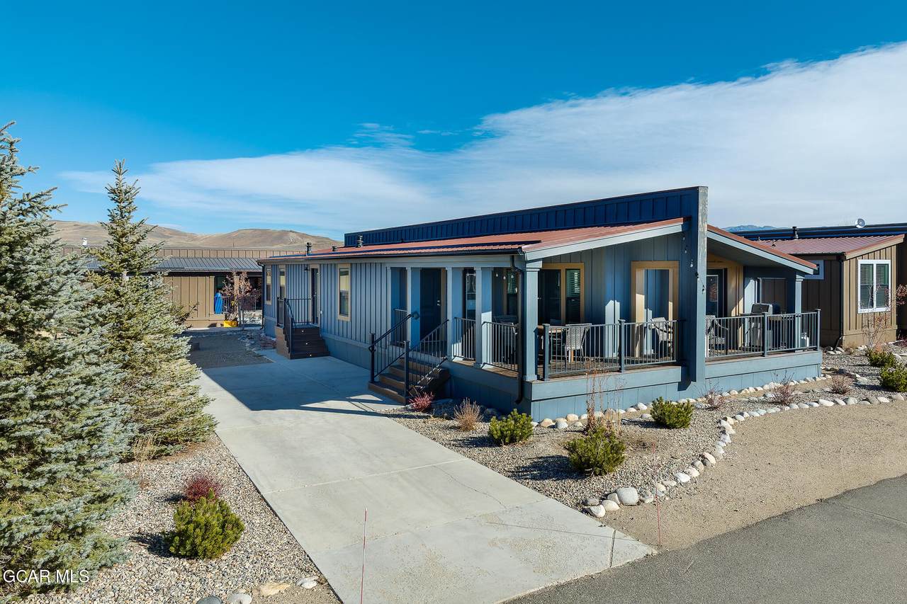 1051 Summit Trail - Photo 1