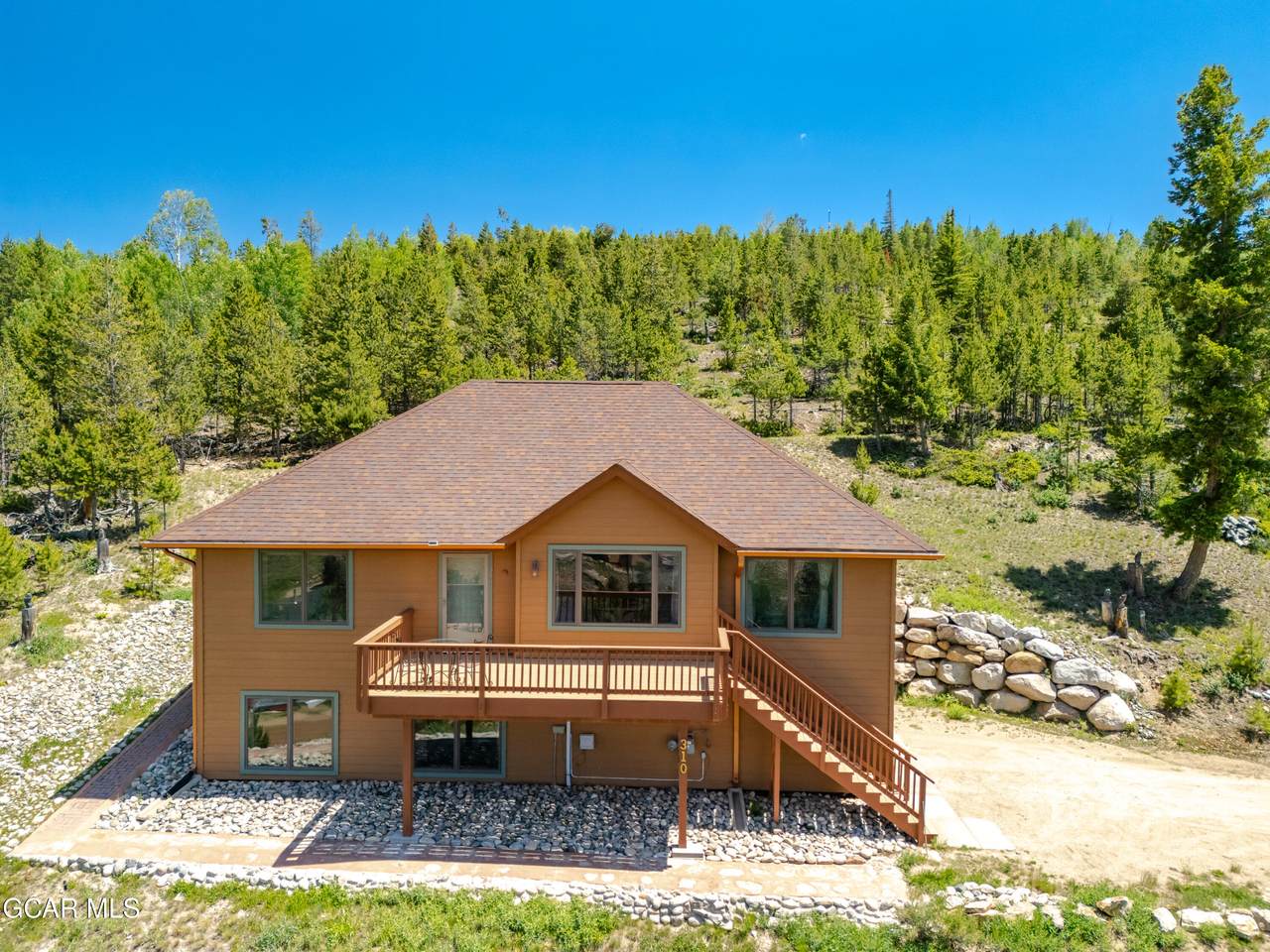 310 Overlook Drive - Photo 1