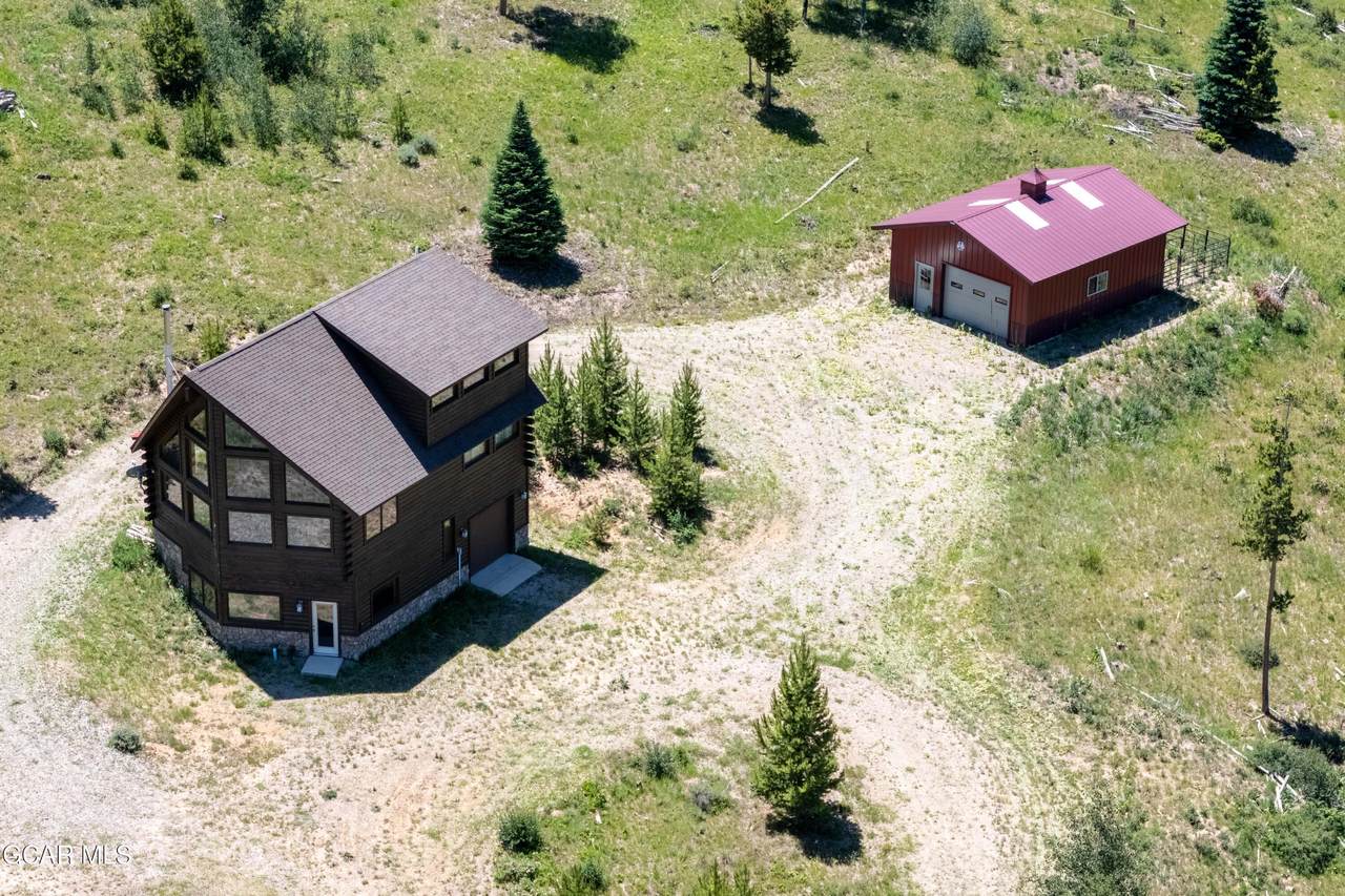 1670 Clairs Run - Photo 1
