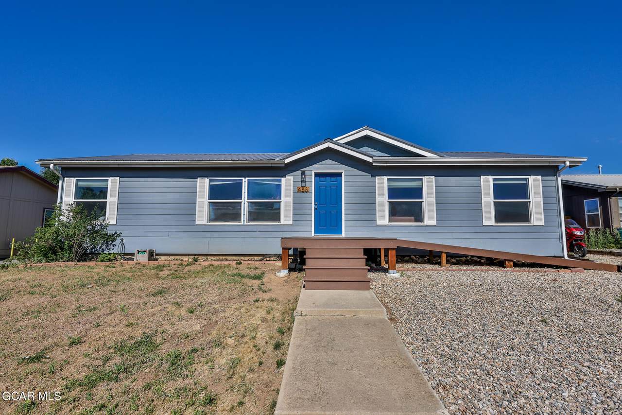 453 5TH Street - Photo 1