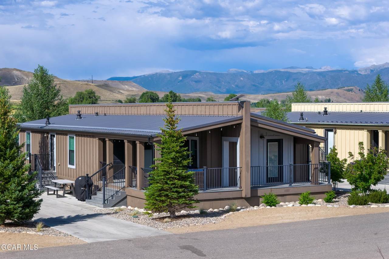 1051 Summit Trail - Photo 1