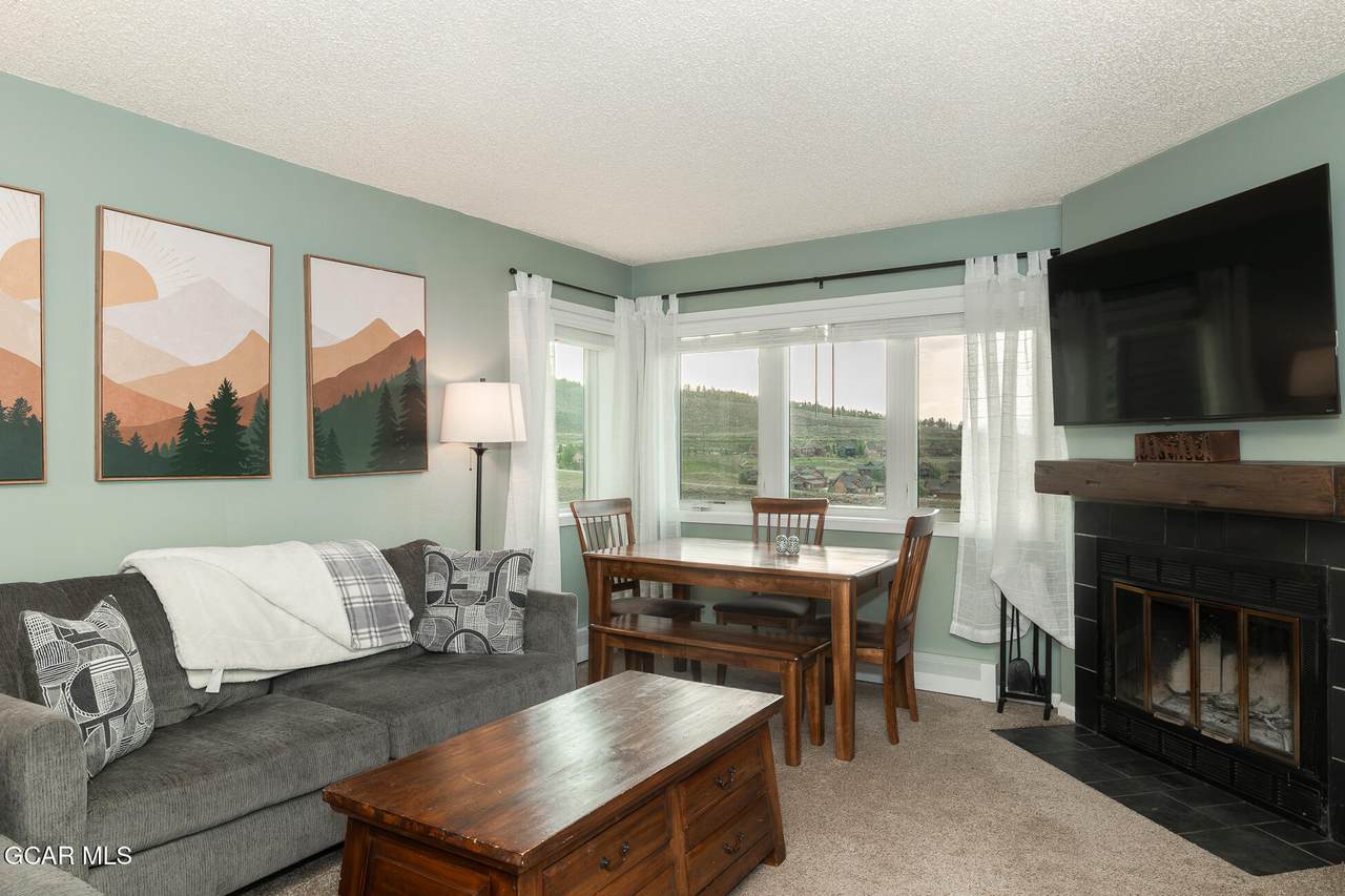 https://bt-photos.global.ssl.fastly.net/grand/1280_boomver_1_26-1021-2.jpg