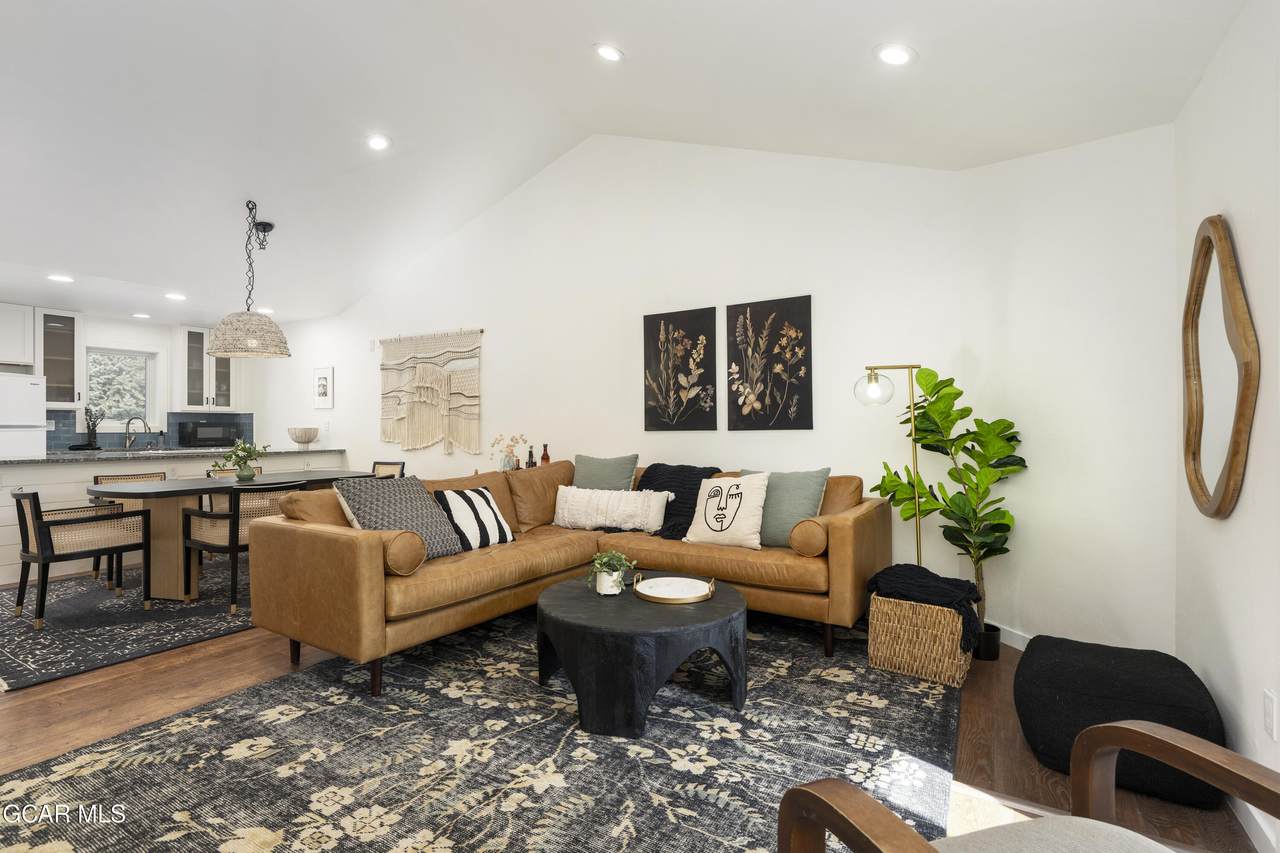 97 Doc Susie Ave - Photo 1