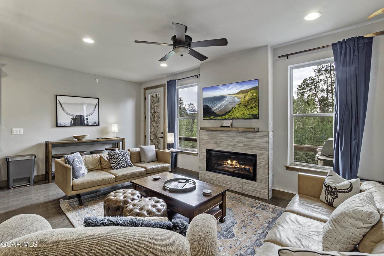 139 Stagecoach Way - Photo 1
