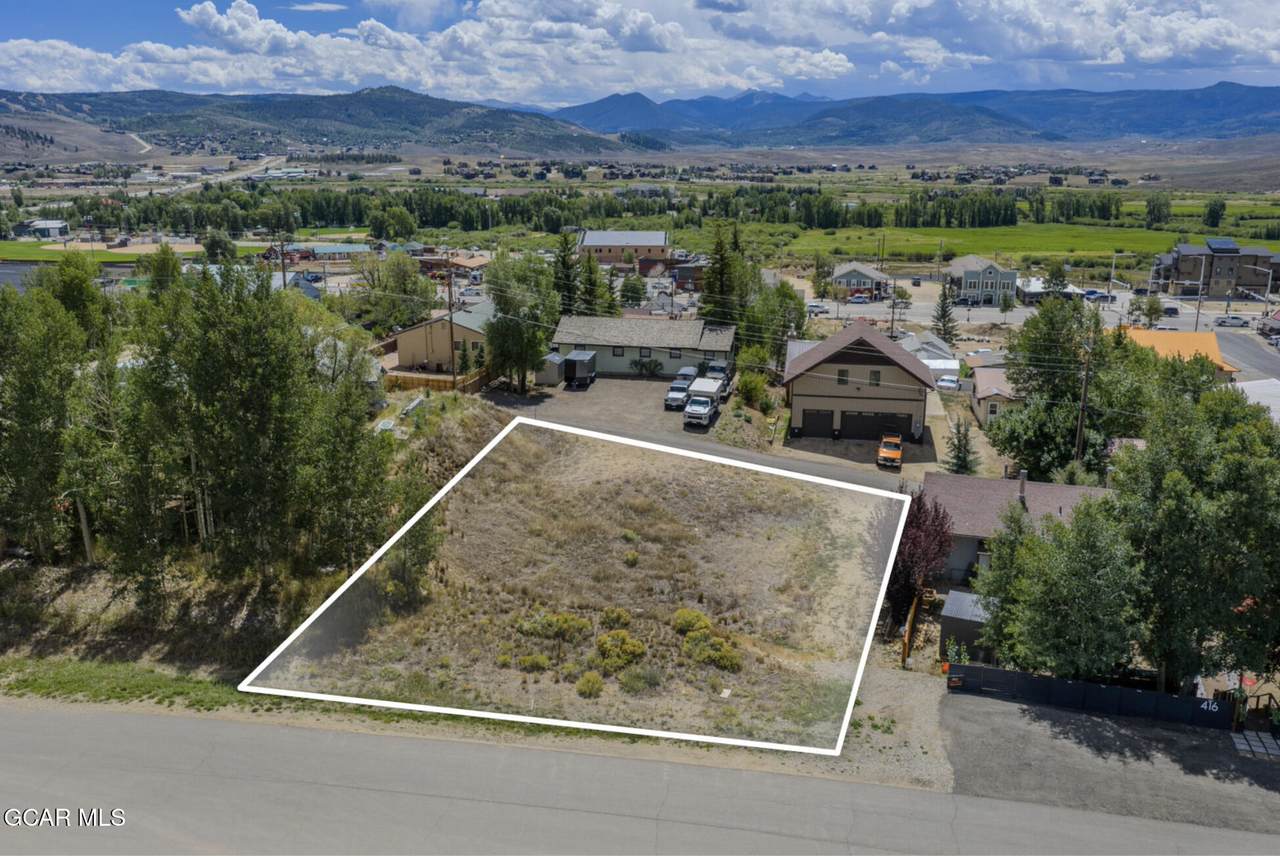 420 Topaz Avenue - Photo 1
