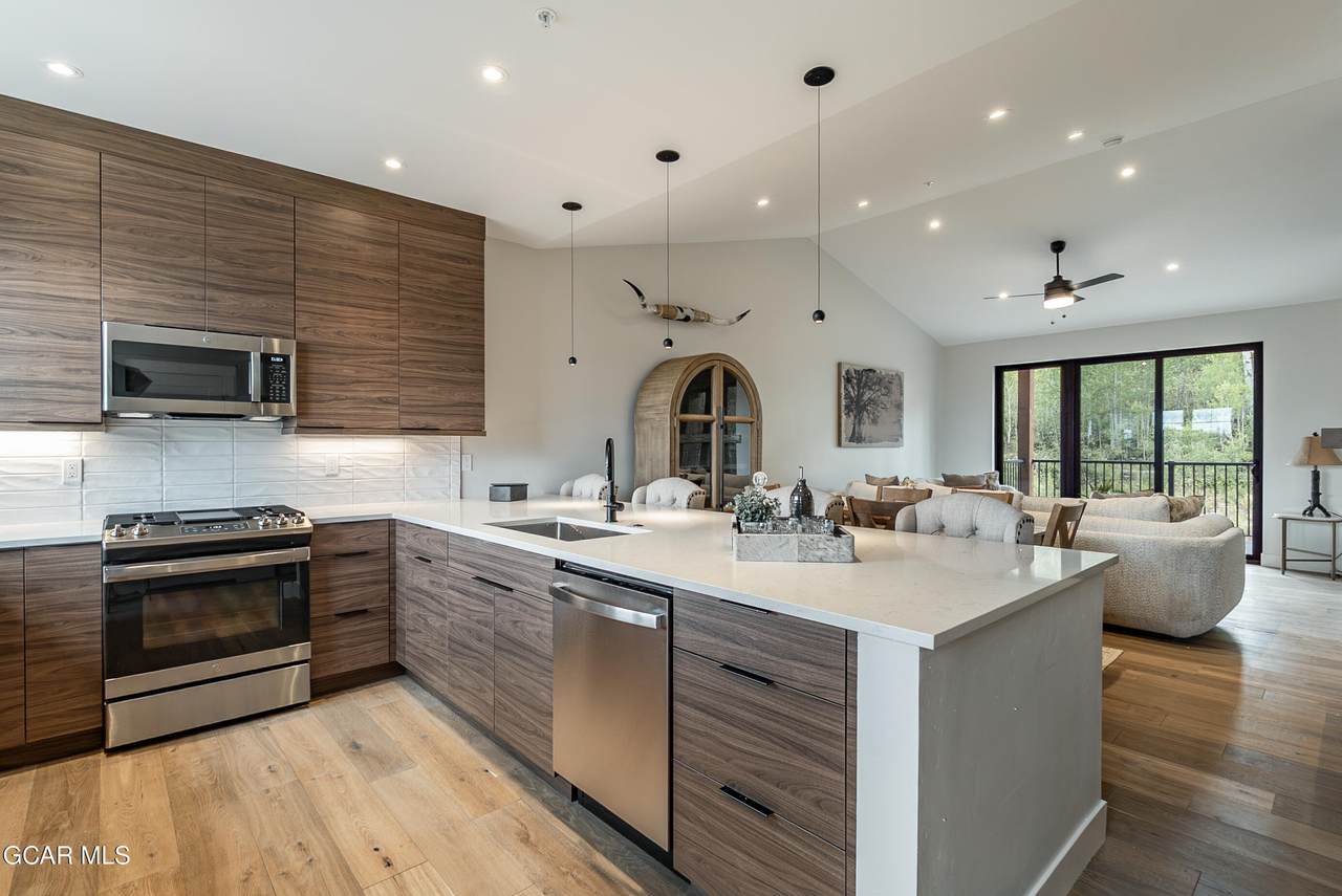 102 Saddle Mountain Camp Road - Photo 1