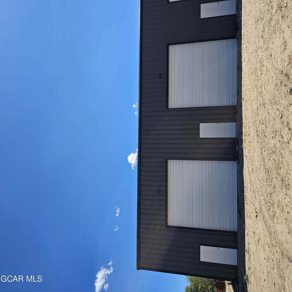 1805 Park Avenue - Photo 1