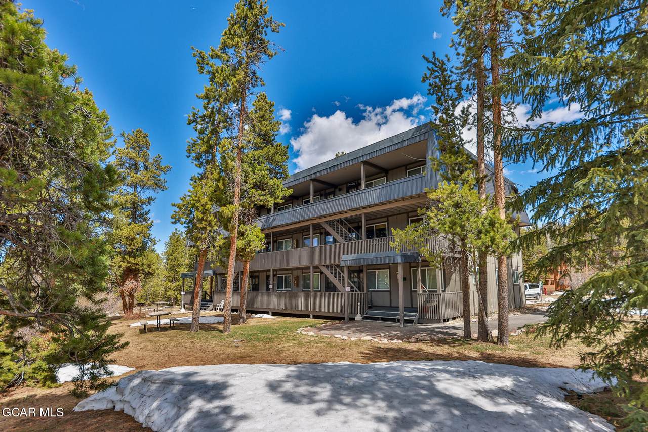 471 Hi Country Drive - Photo 1