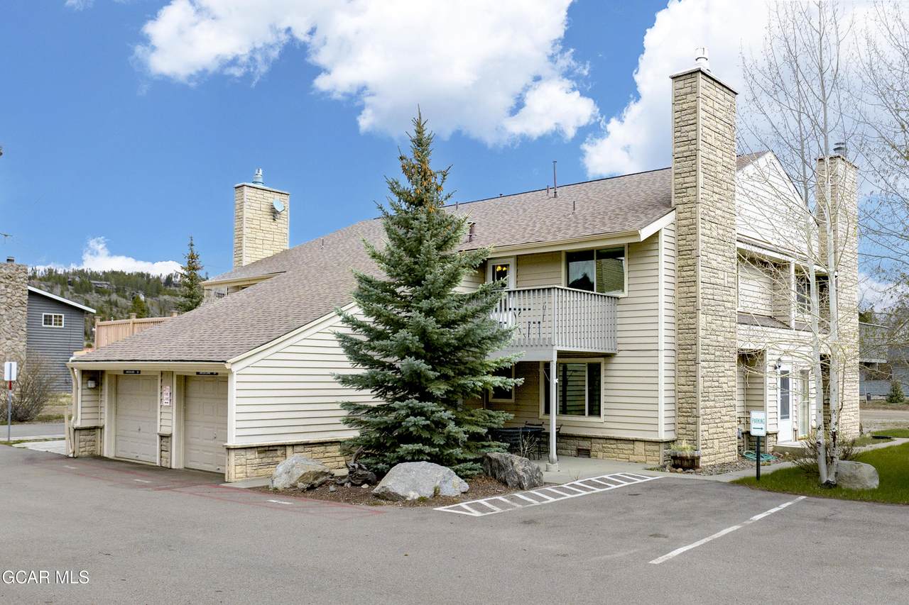 306 Elk Lane - Photo 1