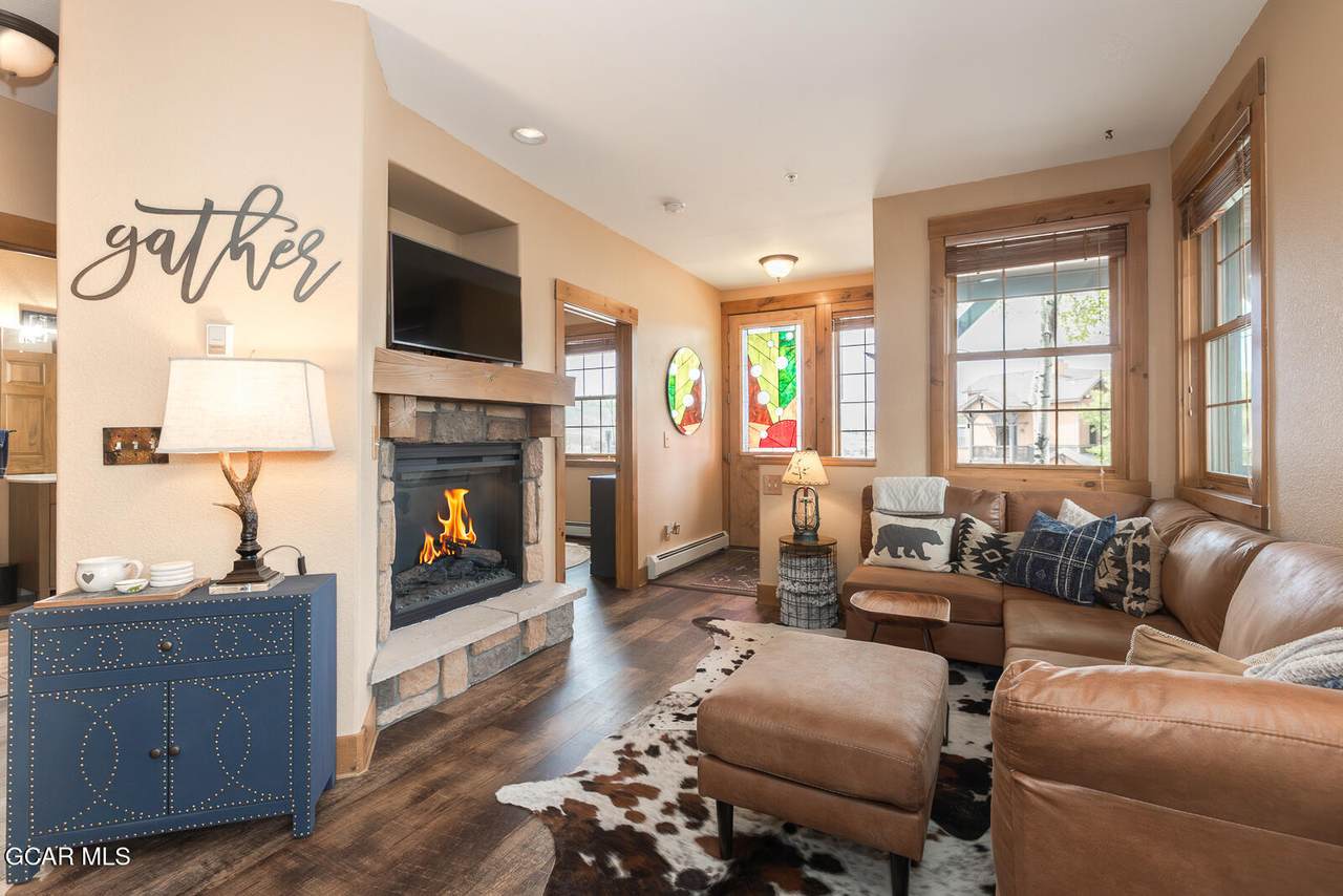 6104 Northstar - Photo 1