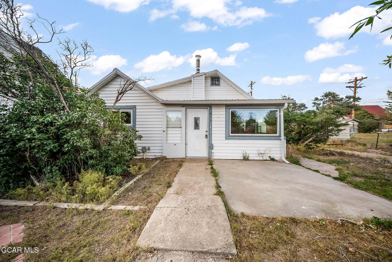 411 Eagle Avenue - Photo 1