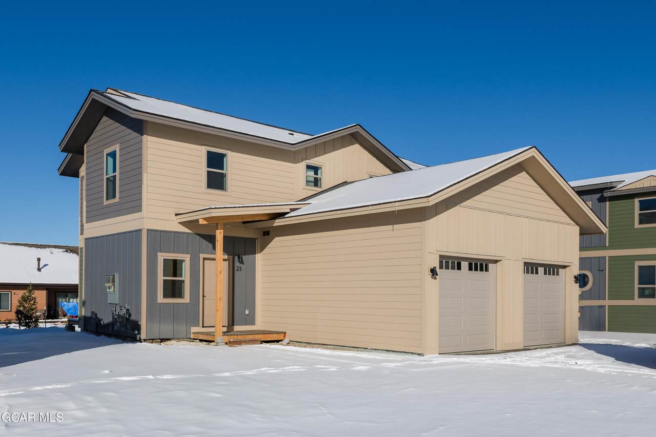 23 Hackamore Drive - Photo 1