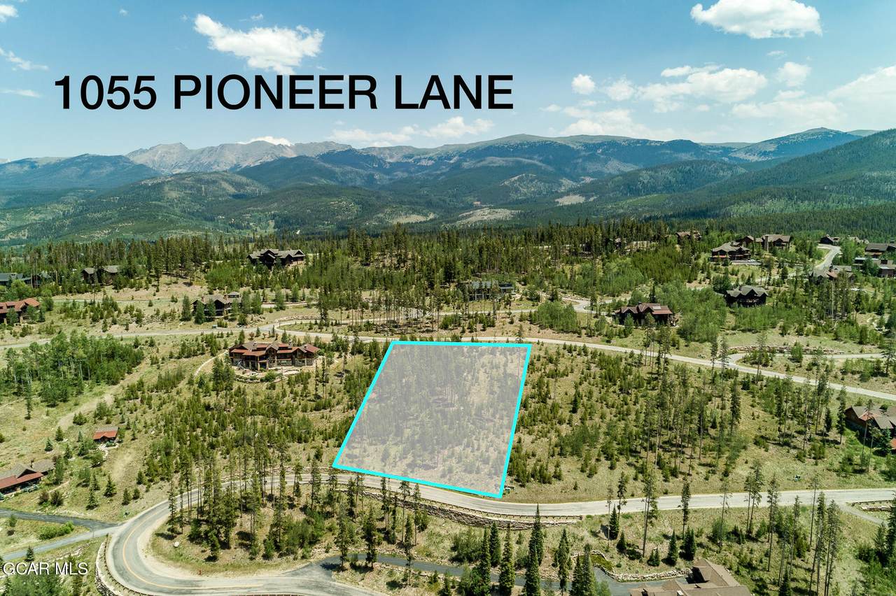 1055 Pioneer Trail - Photo 1