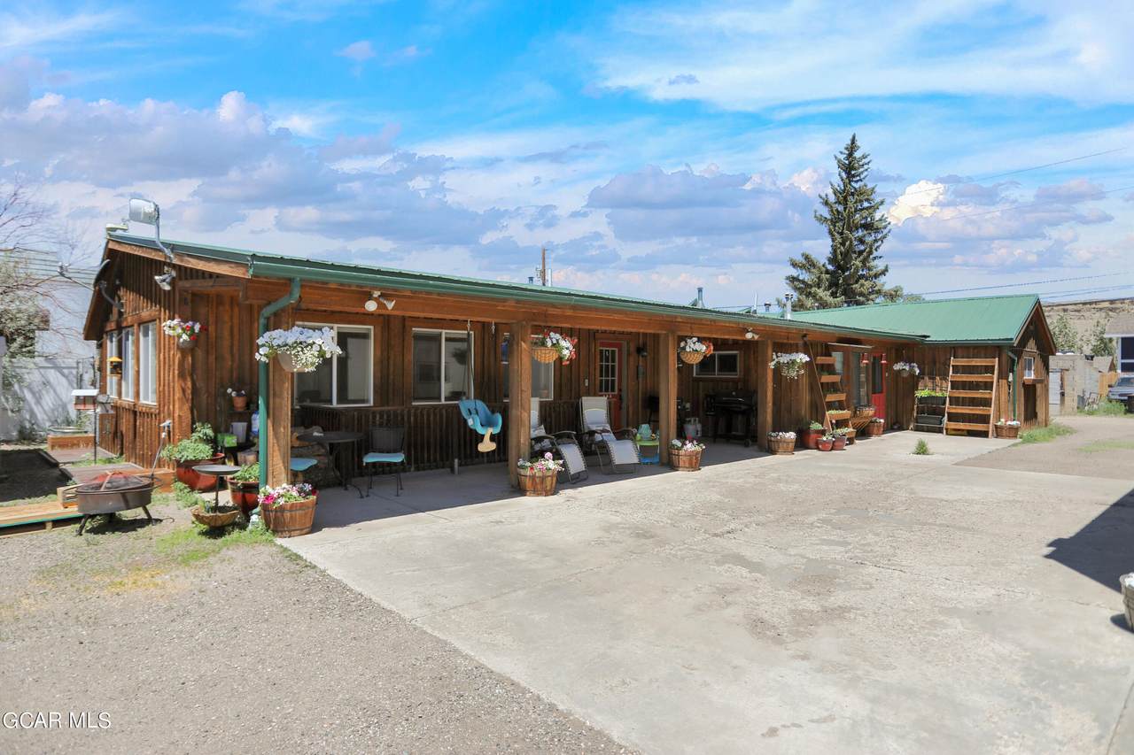 905 Us Hwy 40 - Photo 1