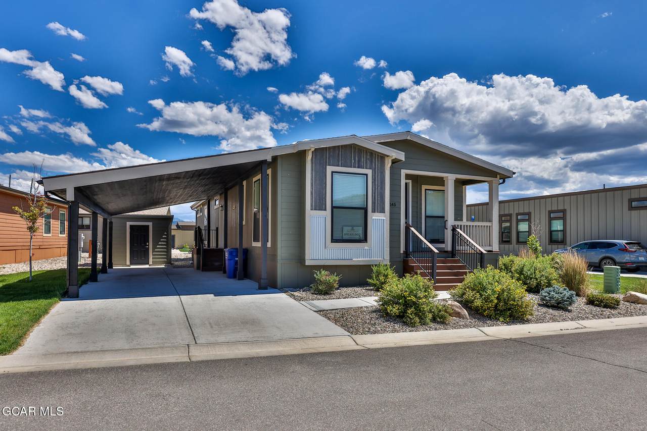 551 Summit Trail - Photo 1