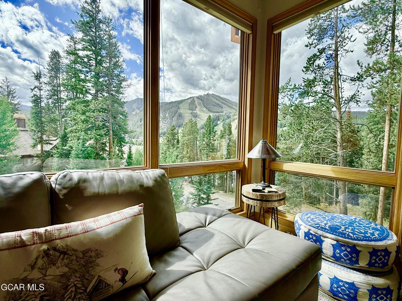 105 Mountain Lodge Way - Photo 1