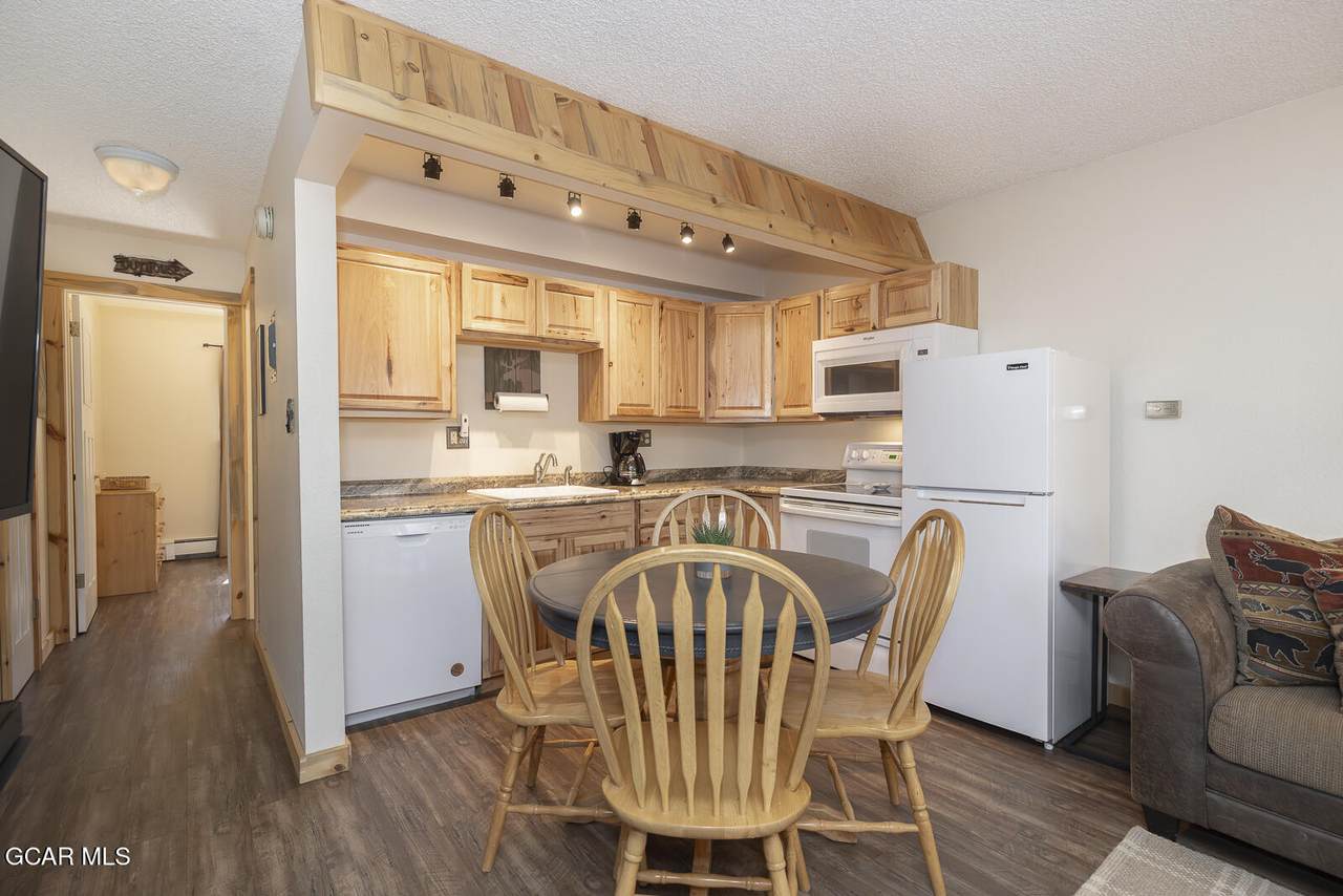 466 Hi Country Dr, #9-3 - Photo 1