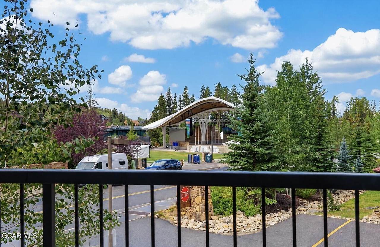 101 Trailhead Circle - Photo 1