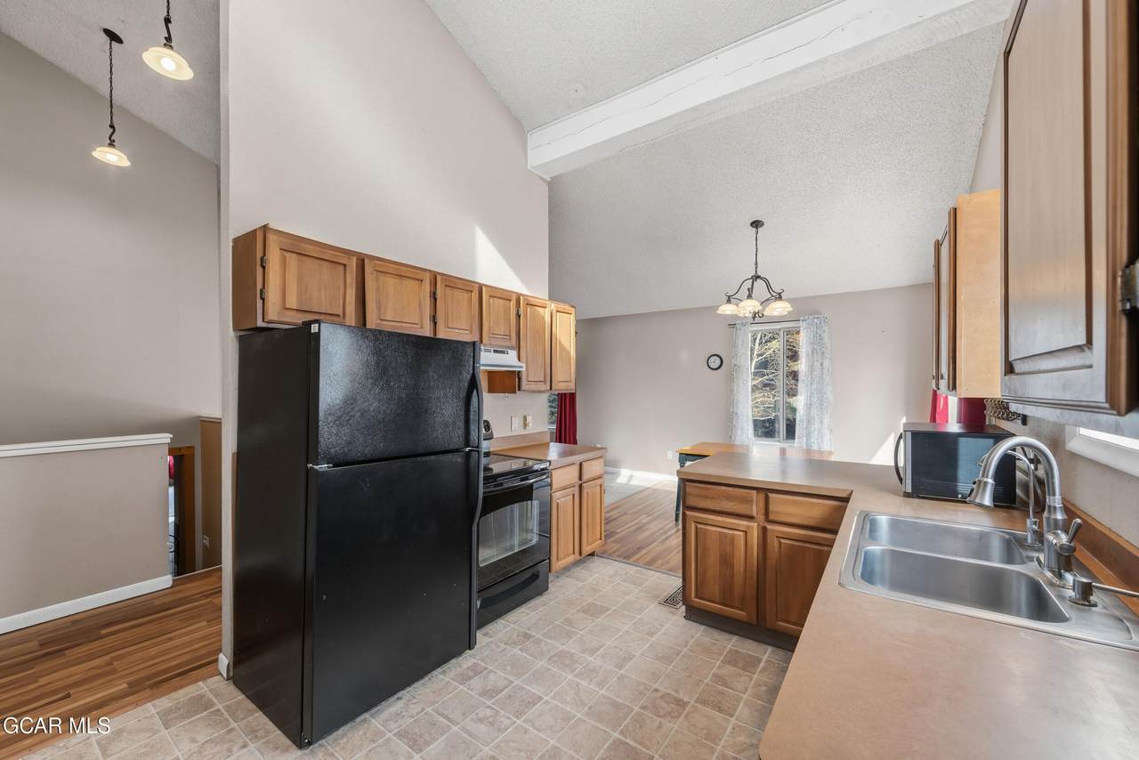 212 17TH Street - Photo 1