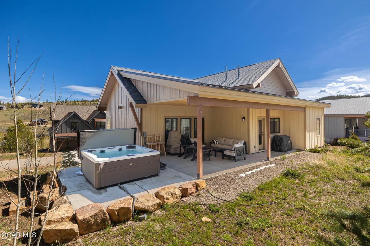 238 Night Hawk Court - Photo 1