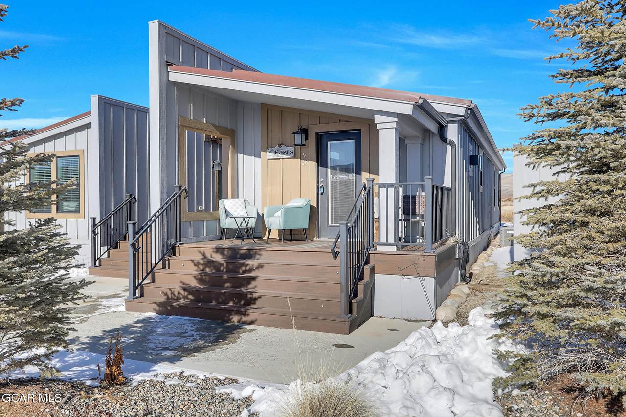 1051 Summit Trail - Photo 1