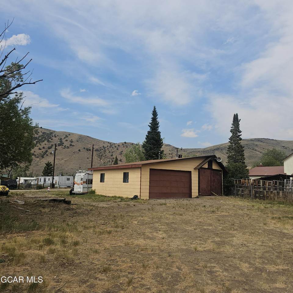 202 County Road 309 - Photo 1