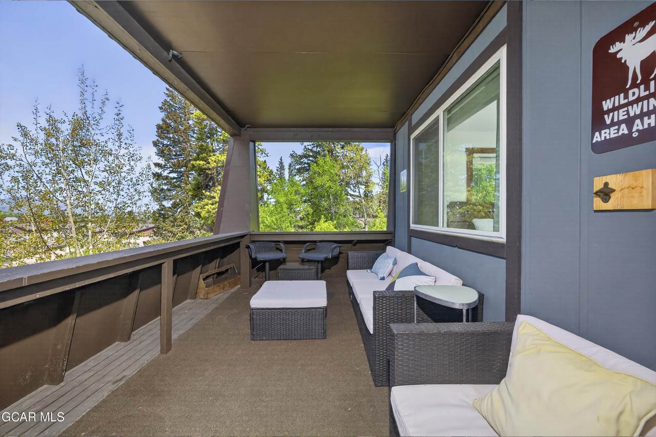 518 Hi Country Drive - Photo 1
