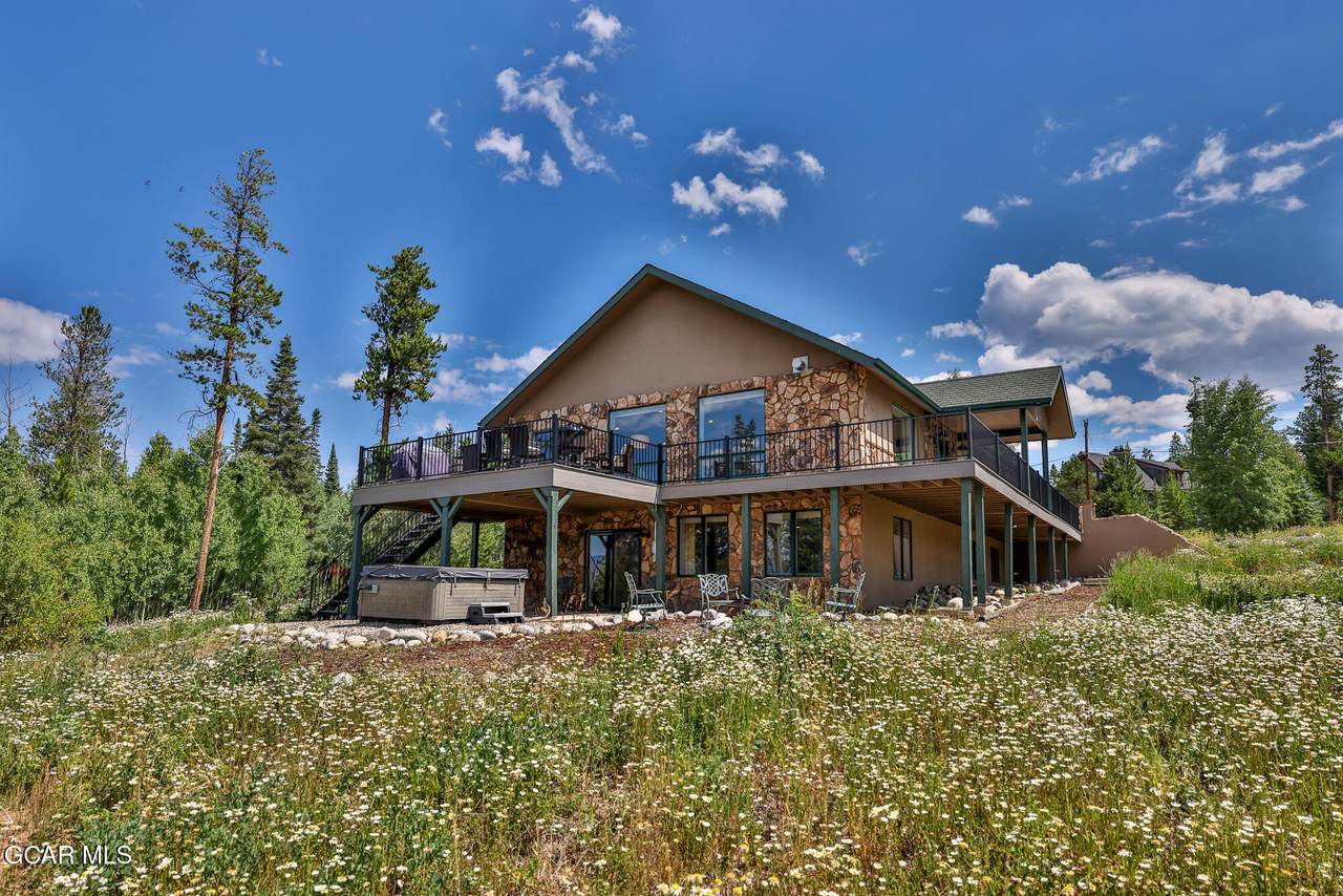 461 Balsh Boulevard - Photo 1