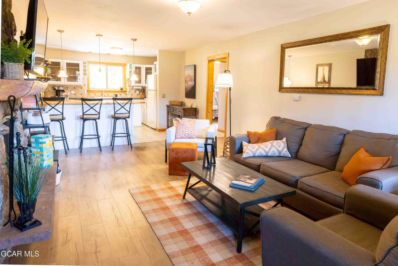 225 Hi Country Drive - Photo 1
