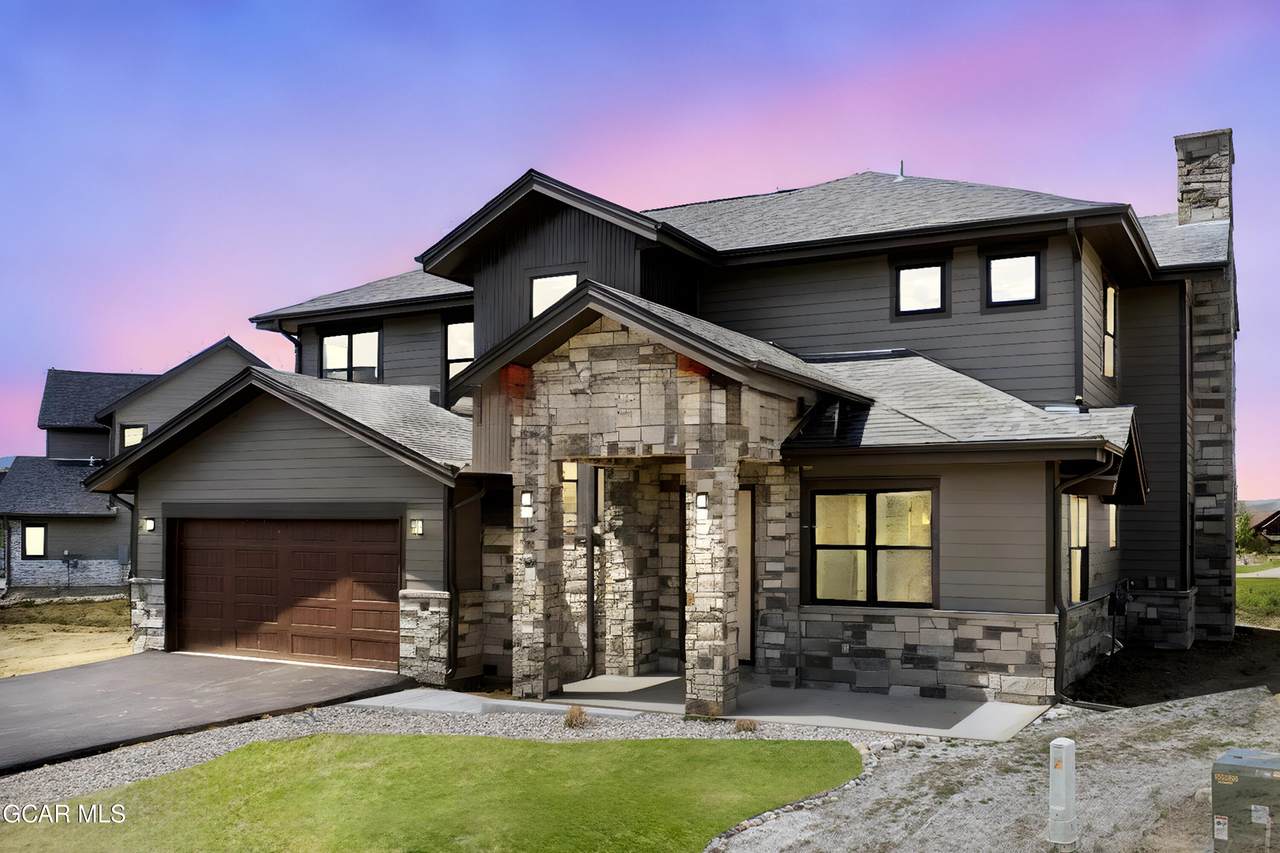 640 Buckhorn Drive - Photo 1