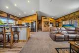 305 Moffat Avenue - Photo 15