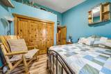 305 Moffat Avenue - Photo 18