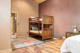 305 Vista Avenue - Photo 22
