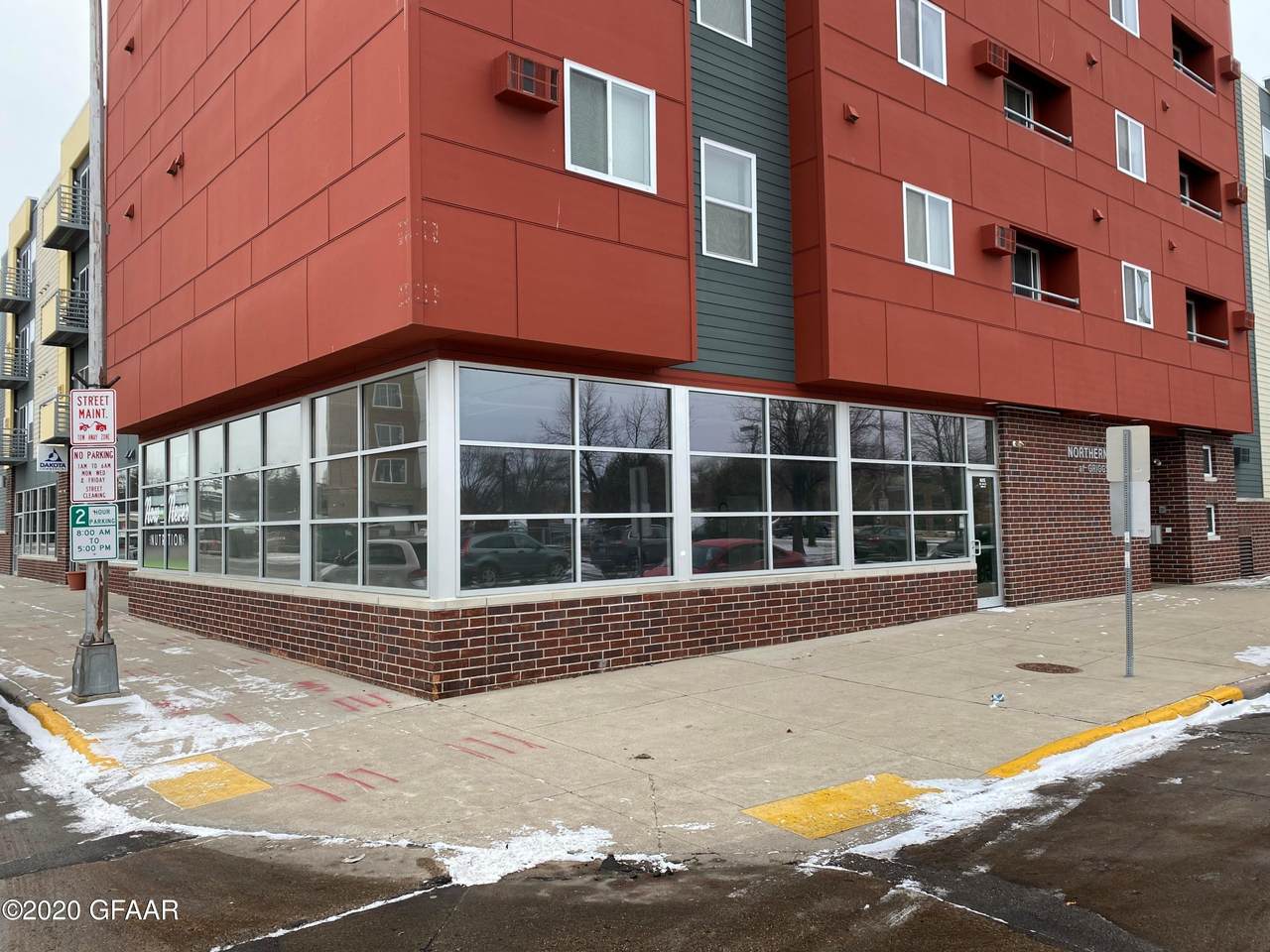 615 1ST Avenue - Photo 1