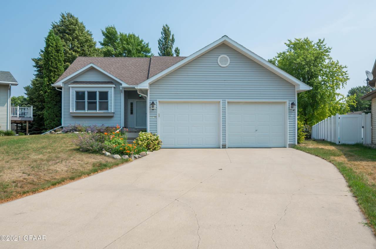 4519 Homestead Circle - Photo 1