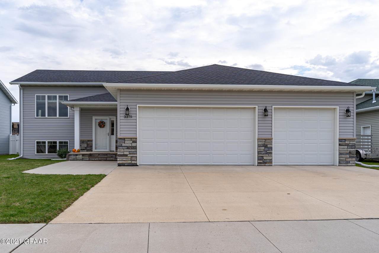 3375 43RD Avenue - Photo 1