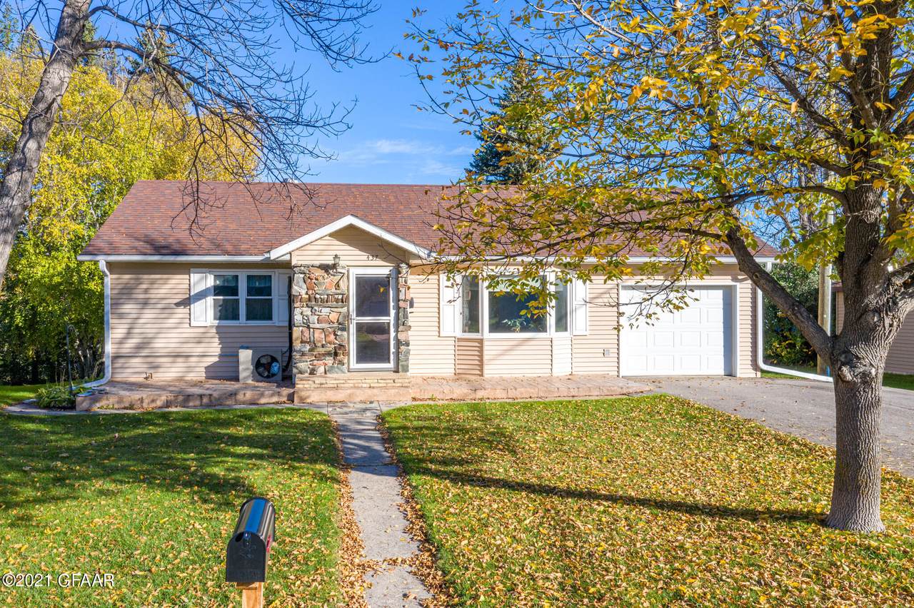 437 Russell Street - Photo 1